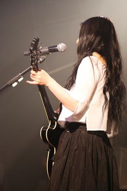 ぎたー弾く曲すくなくてよ ぎたー弾く曲すくなくてよ